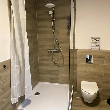 Green-lodge Gaestehaus Fuer 8 Personen In Ot Woltorf Prázdninový dům Peine